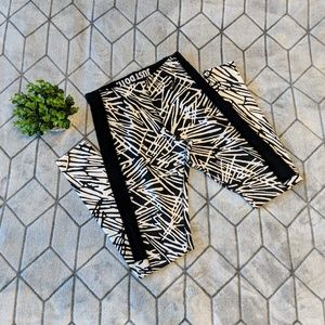 Black/White Nike Leggings
